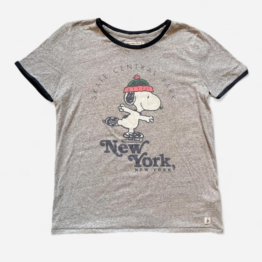 Abercrombie Fitch x Peanuts Snoopy t-shirt retro ringer tee New York women's L